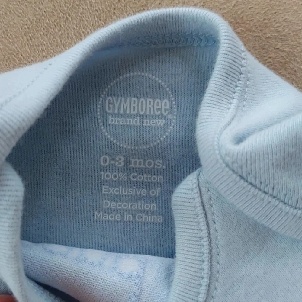 Gymboree long sleeve onesie bodysuit rattle brand new - pale blue - 0-3 mos